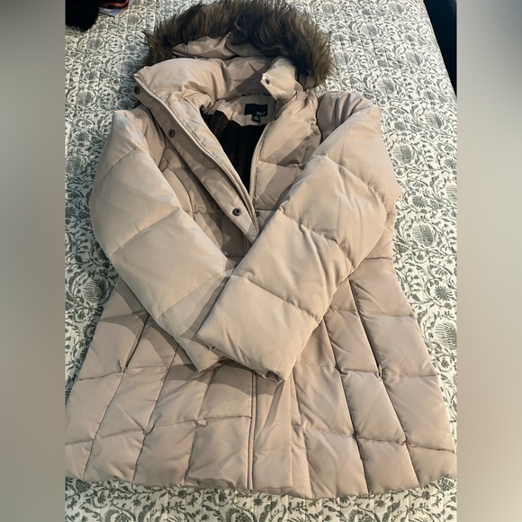 a.n.a Jackets & Blazers - Mid-length Down filled coat Cream with fur trimmed Hood Sz M